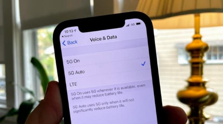 历下苹果手机维修分享iPhone 12如何打开或关闭5G网络 